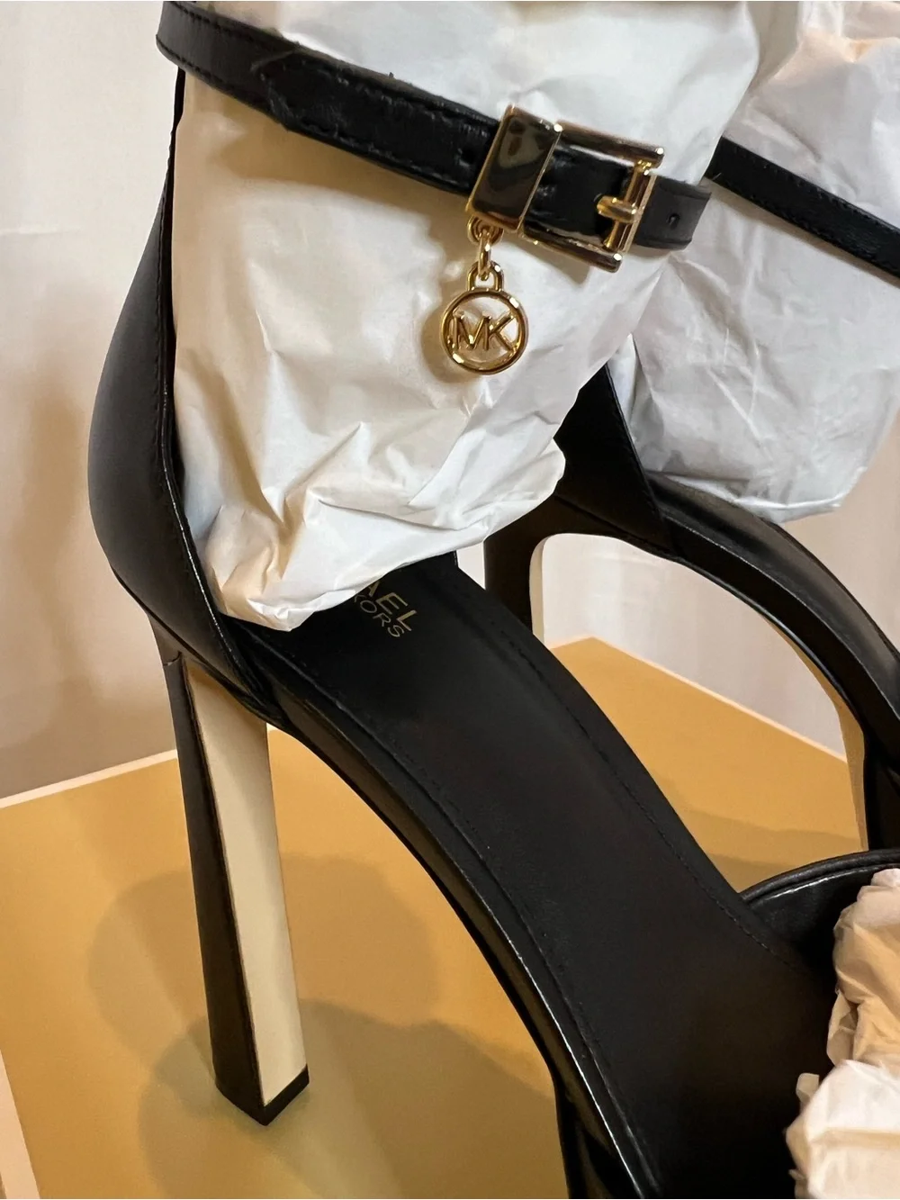 MICHAEL Michael Kors Black Platform Peep-Toe Sandals with Gold MK Accent Sz 10